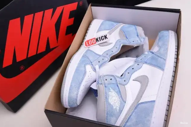Bmlin shoes 555088-402 Jordan Retro 1 Hyper Royal OG High 0603
